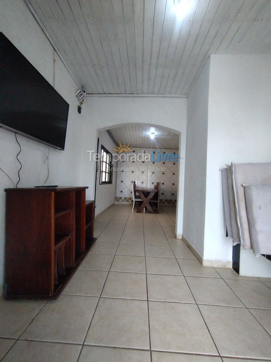 House for vacation rental in Mongaguá (Balneario Itaguai)