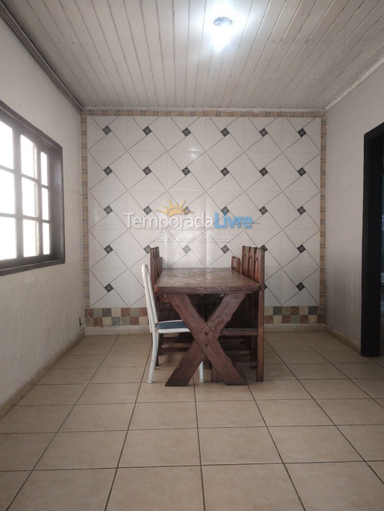 House for vacation rental in Mongaguá (Balneario Itaguai)