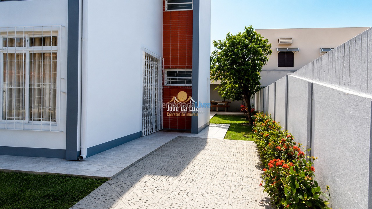 House for vacation rental in Florianopolis (Canasvieiras)