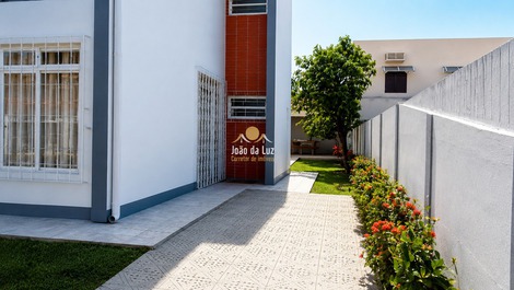 House with four bedrooms for season, in the center of Canasvieiras