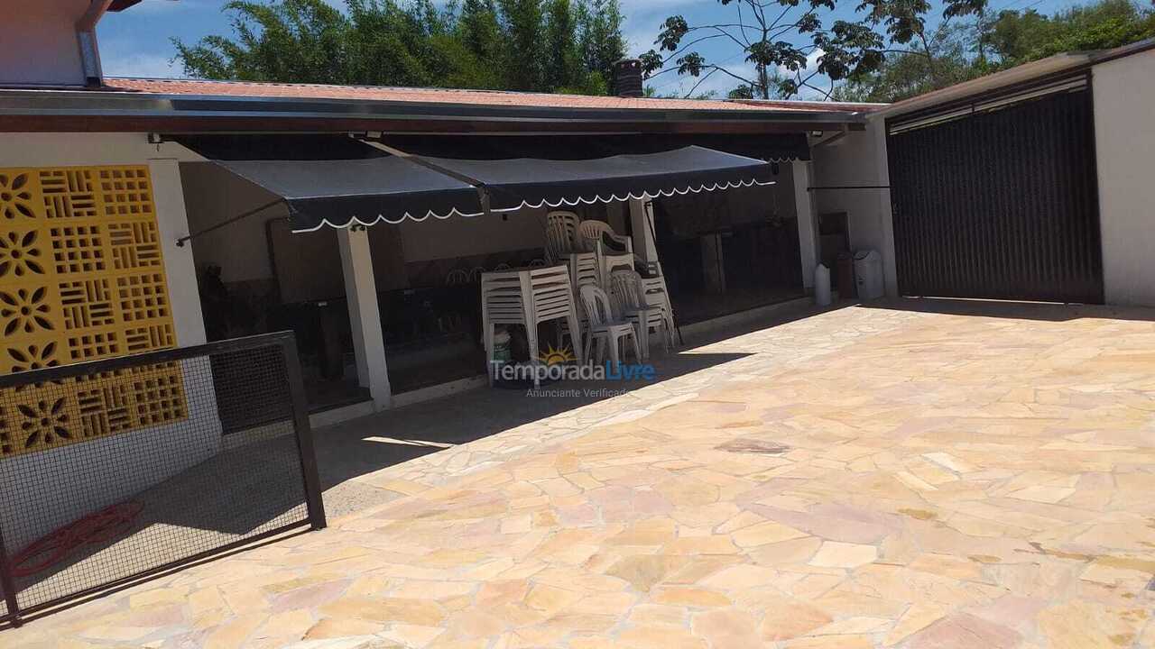 Ranch for vacation rental in Cachoeira Paulista (Bairro Sapé)