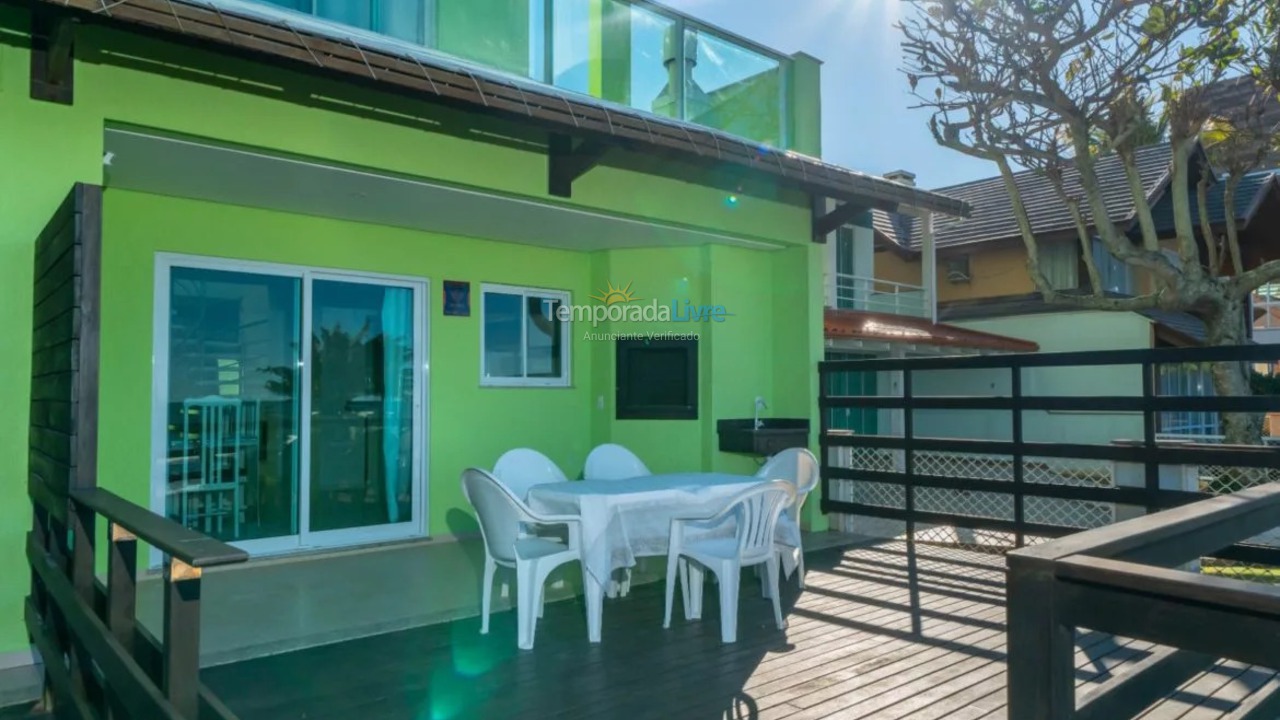 Apartamento para aluguel de temporada em Bombinhas (Canto Grande)
