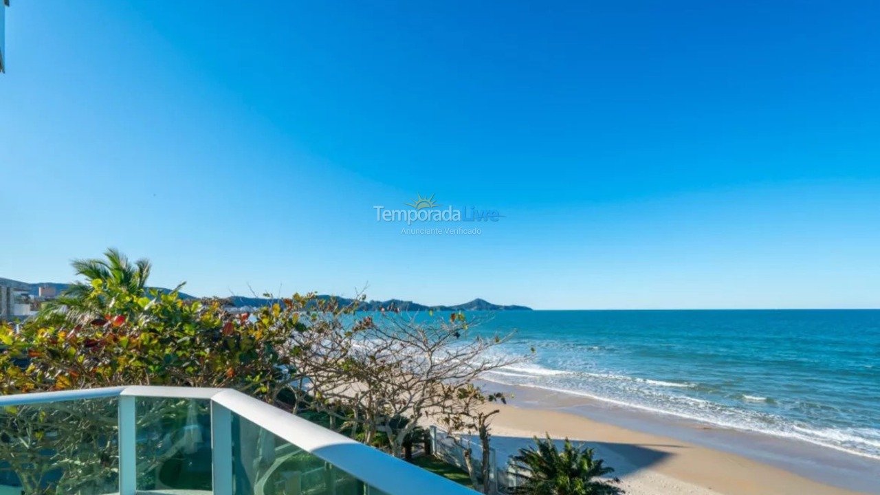 Apartamento para aluguel de temporada em Bombinhas (Canto Grande)