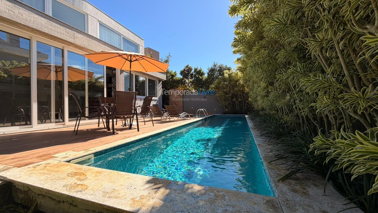Casa para alquiler de vacaciones em Florianopolis (Jurerê)