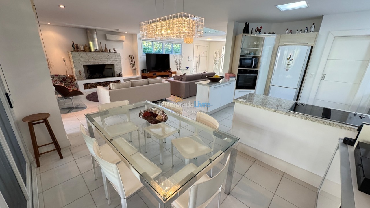 Casa para alquiler de vacaciones em Florianopolis (Jurerê)