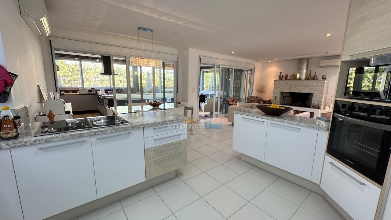 Casa para alquiler de vacaciones em Florianopolis (Jurerê)