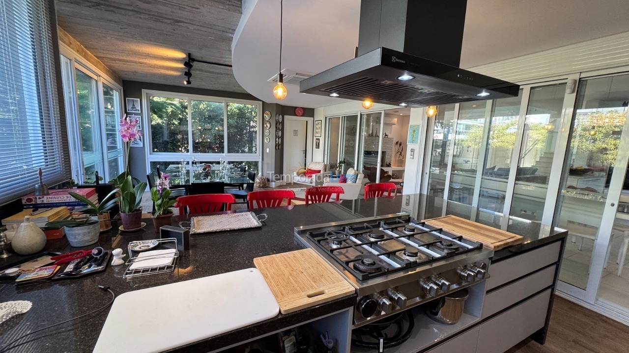 Casa para alquiler de vacaciones em Florianopolis (Jurerê)