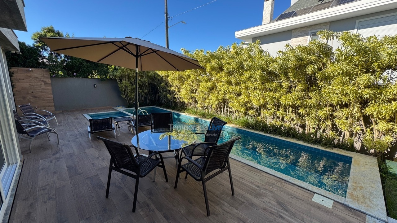 Casa para alquiler de vacaciones em Florianopolis (Jurerê)