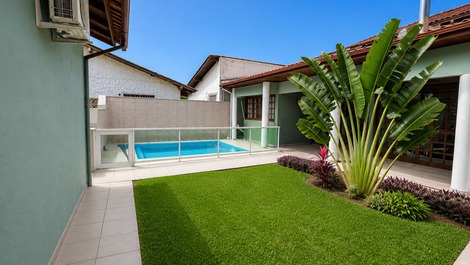 Casa de Temporada bem localizada próximo ao comercio, e a praia🏡🌅🏖️