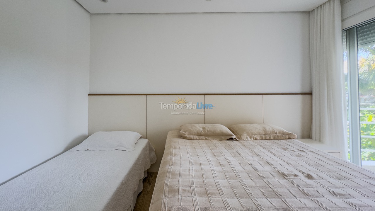 House for vacation rental in São Sebastião (Praia da Baleia)