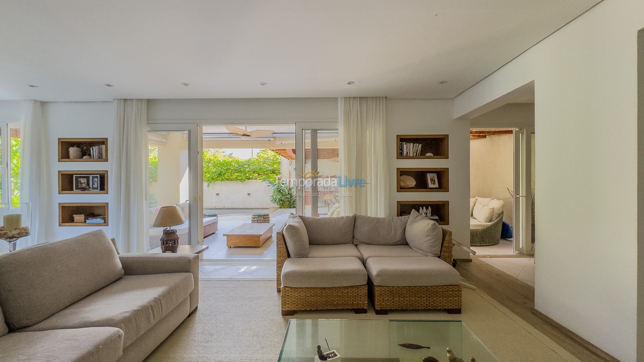 House for vacation rental in São Sebastião (Praia da Baleia)