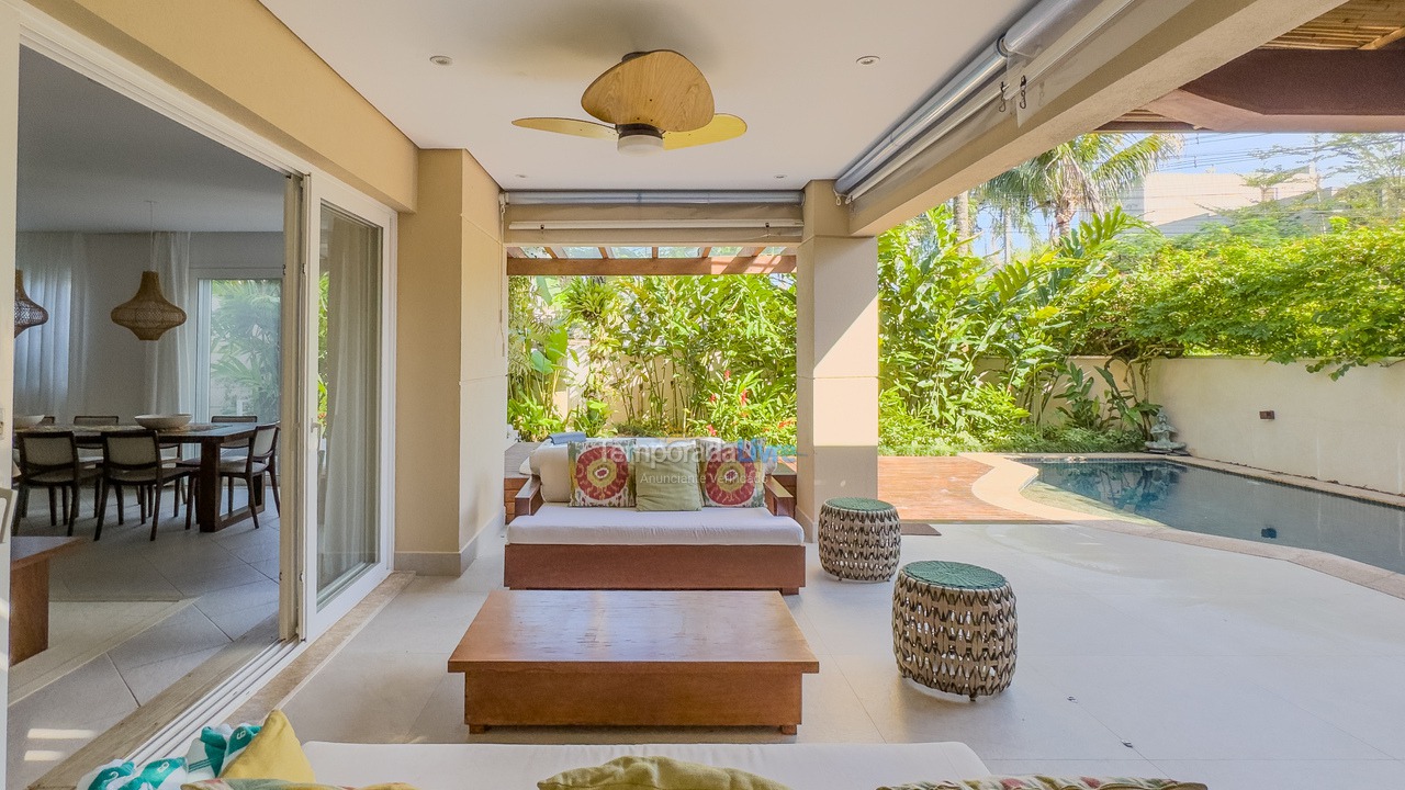 House for vacation rental in São Sebastião (Praia da Baleia)