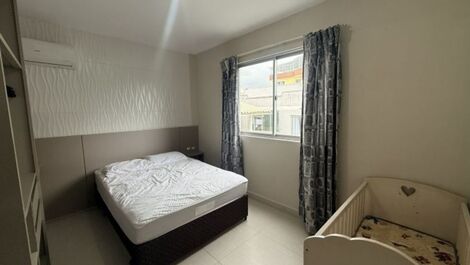 LINDO APARTAMENTO NA AVENIDA PRINCIPAL DE BOMBAS