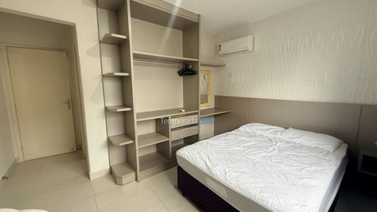 Apartamento para aluguel de temporada em Bombinhas (Praia de Bombas)