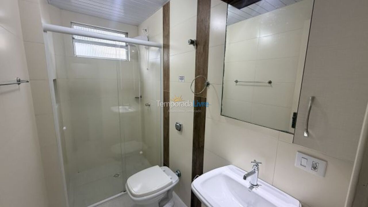 Apartamento para aluguel de temporada em Bombinhas (Praia de Bombas)