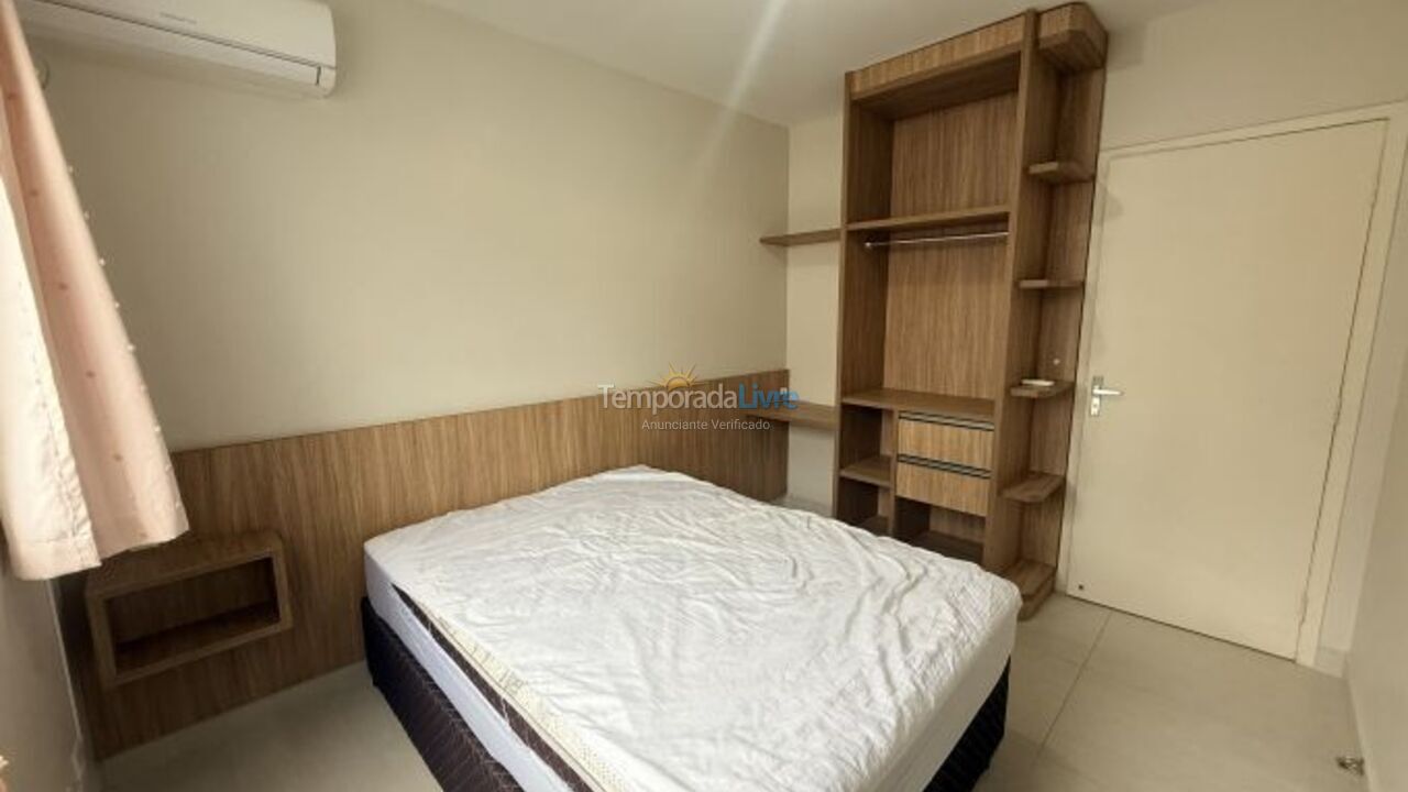Apartamento para aluguel de temporada em Bombinhas (Praia de Bombas)