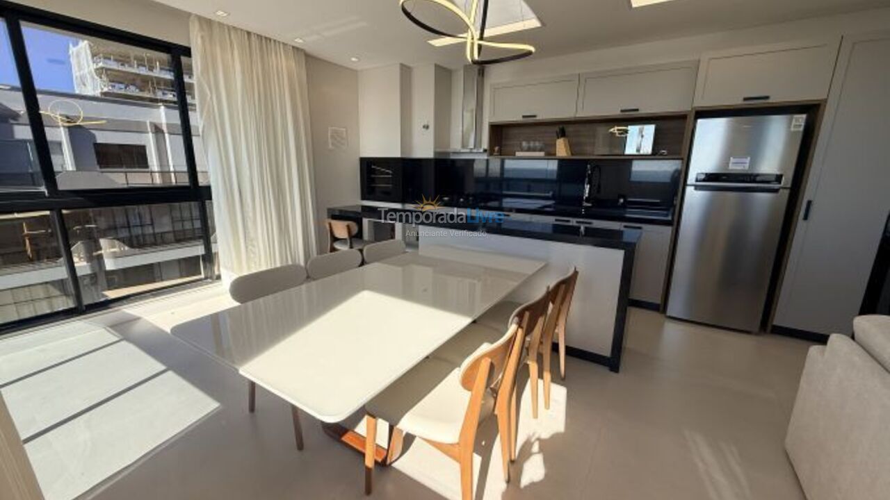 Apartamento para aluguel de temporada em Bombinhas (Praia de Bombas)
