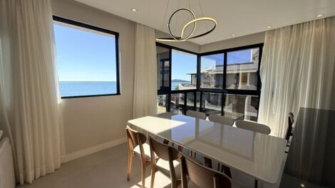 Apto com 3 suites e vista mar em Bombas