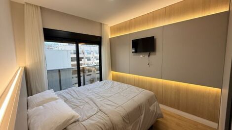 Apto com 3 suites e vista mar em Bombas