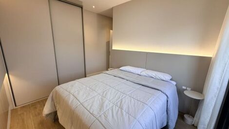 Apto com 3 suites e vista mar em Bombas