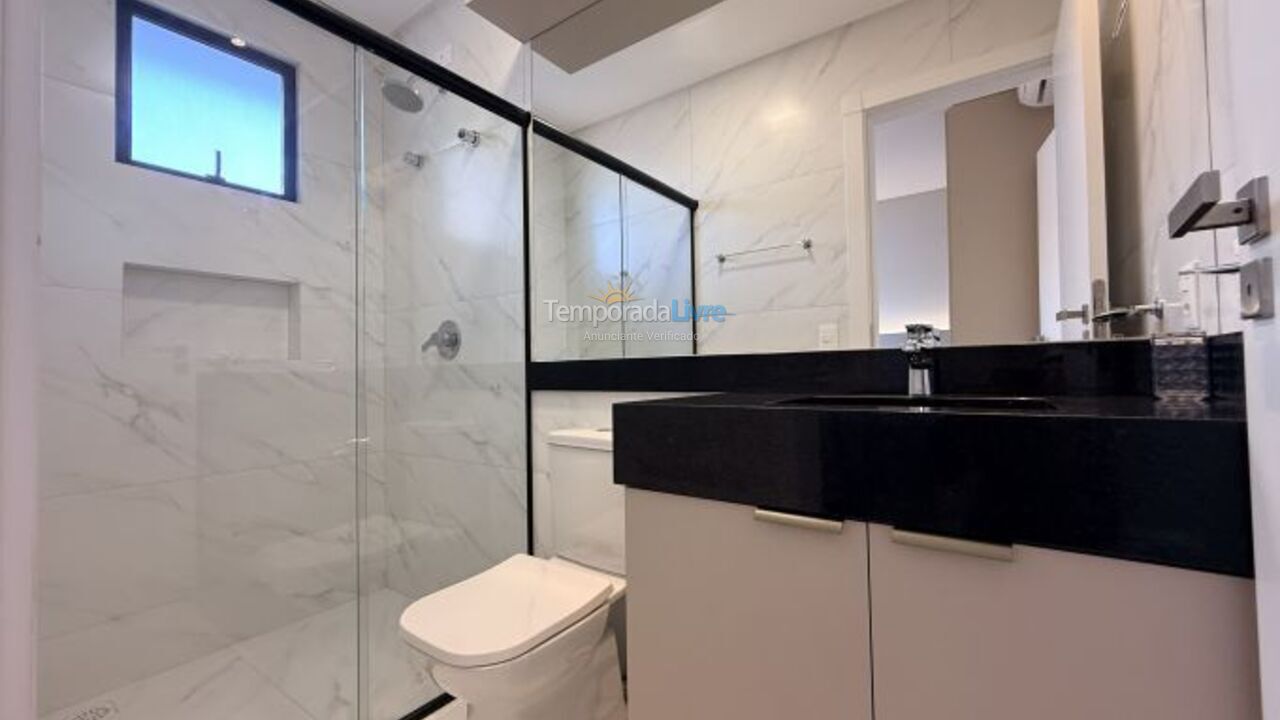 Apartamento para aluguel de temporada em Bombinhas (Praia de Bombas)