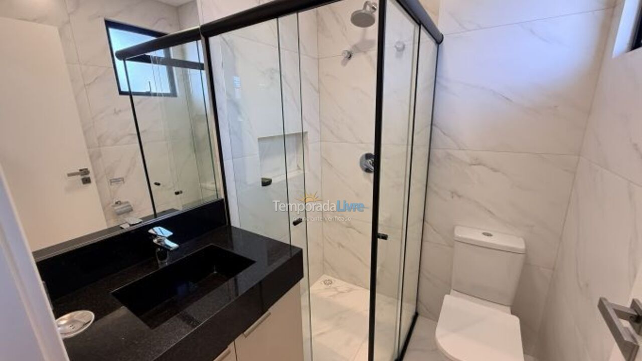 Apartamento para aluguel de temporada em Bombinhas (Praia de Bombas)