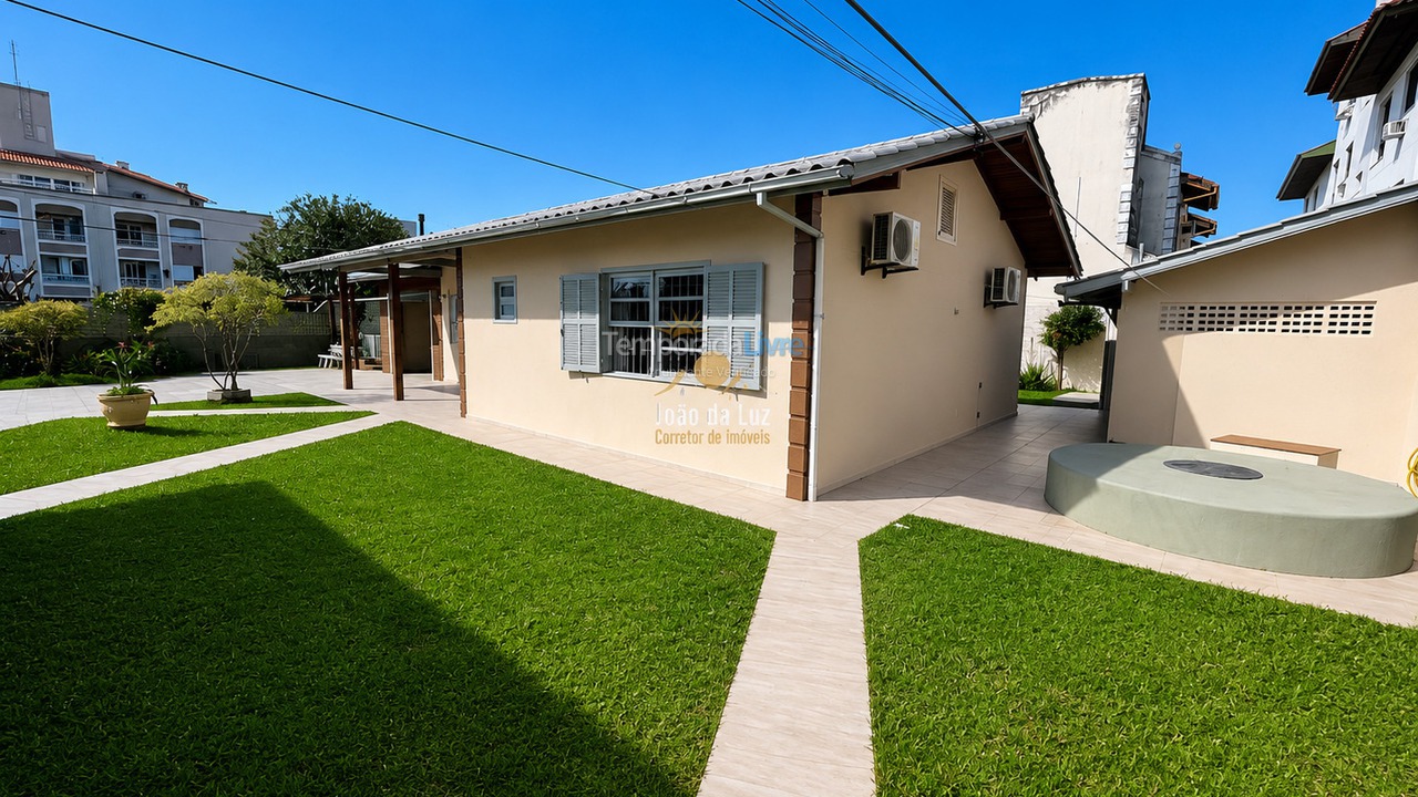 Casa para aluguel de temporada em Florianopolis (Canasvieiras)