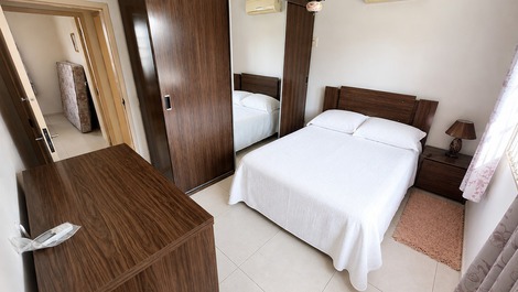 Casa de 4 dorm sendo 1 suíte, possui piscina privativa🏡🏖️