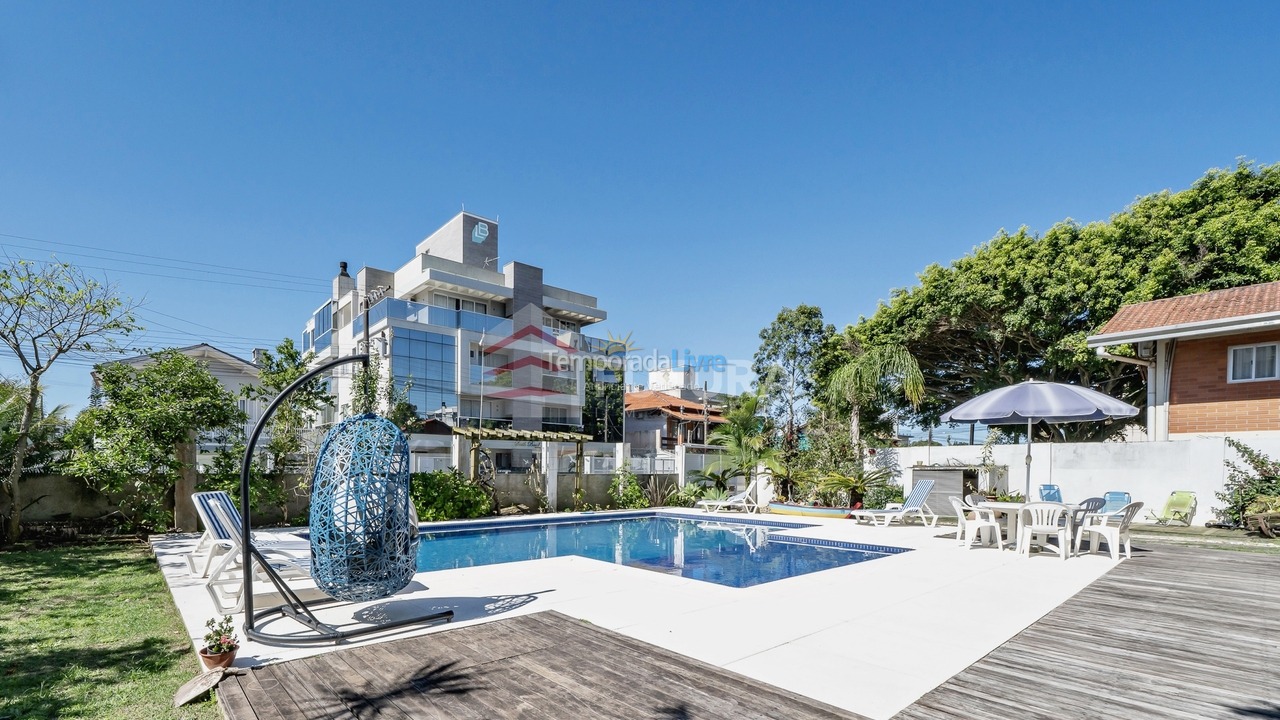Casa para aluguel de temporada em Bombinhas (Mariscal)