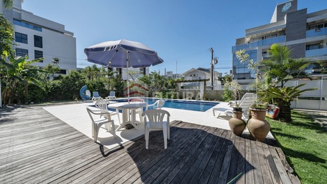 LC155F - CASA COM 4 SUITES E PISCINA NO MARISCAL - SC