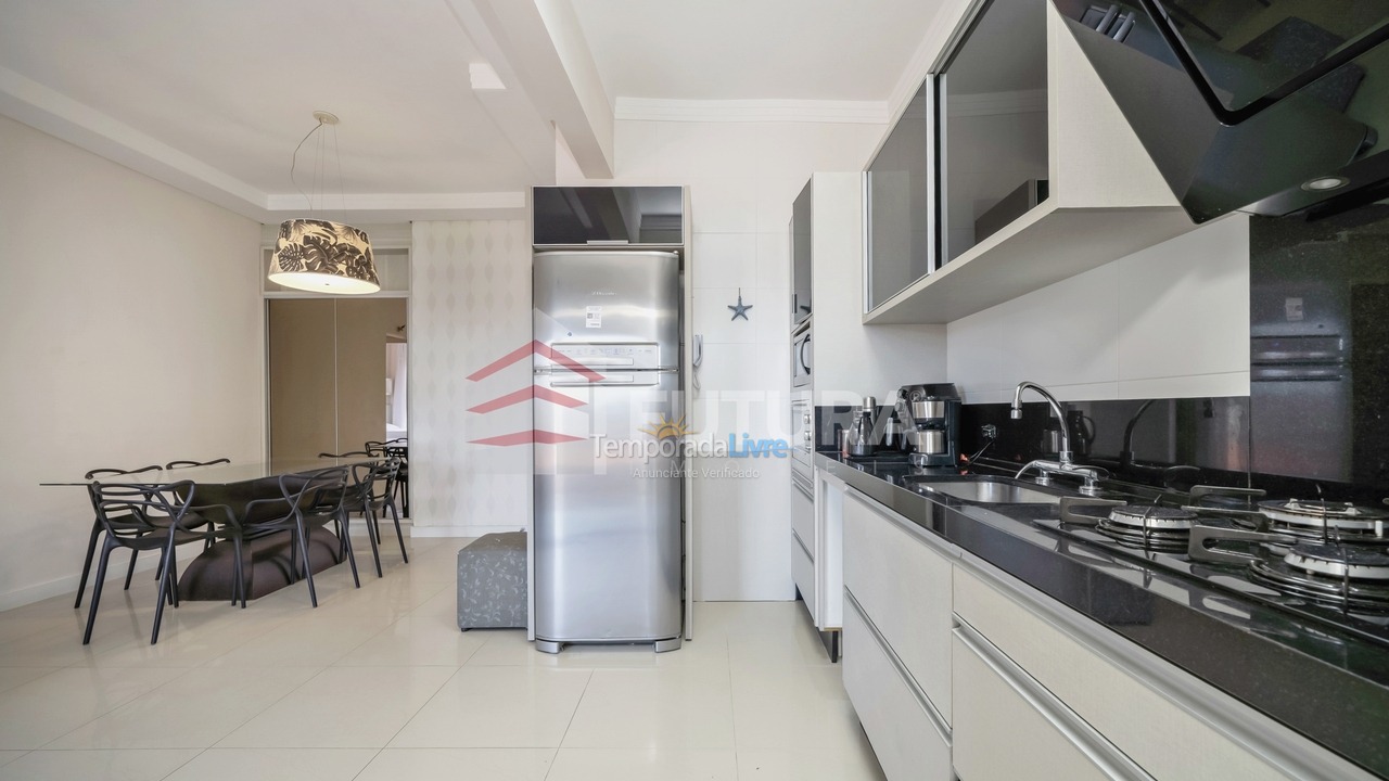 Apartamento para aluguel de temporada em Bombinhas (Canto Grande)