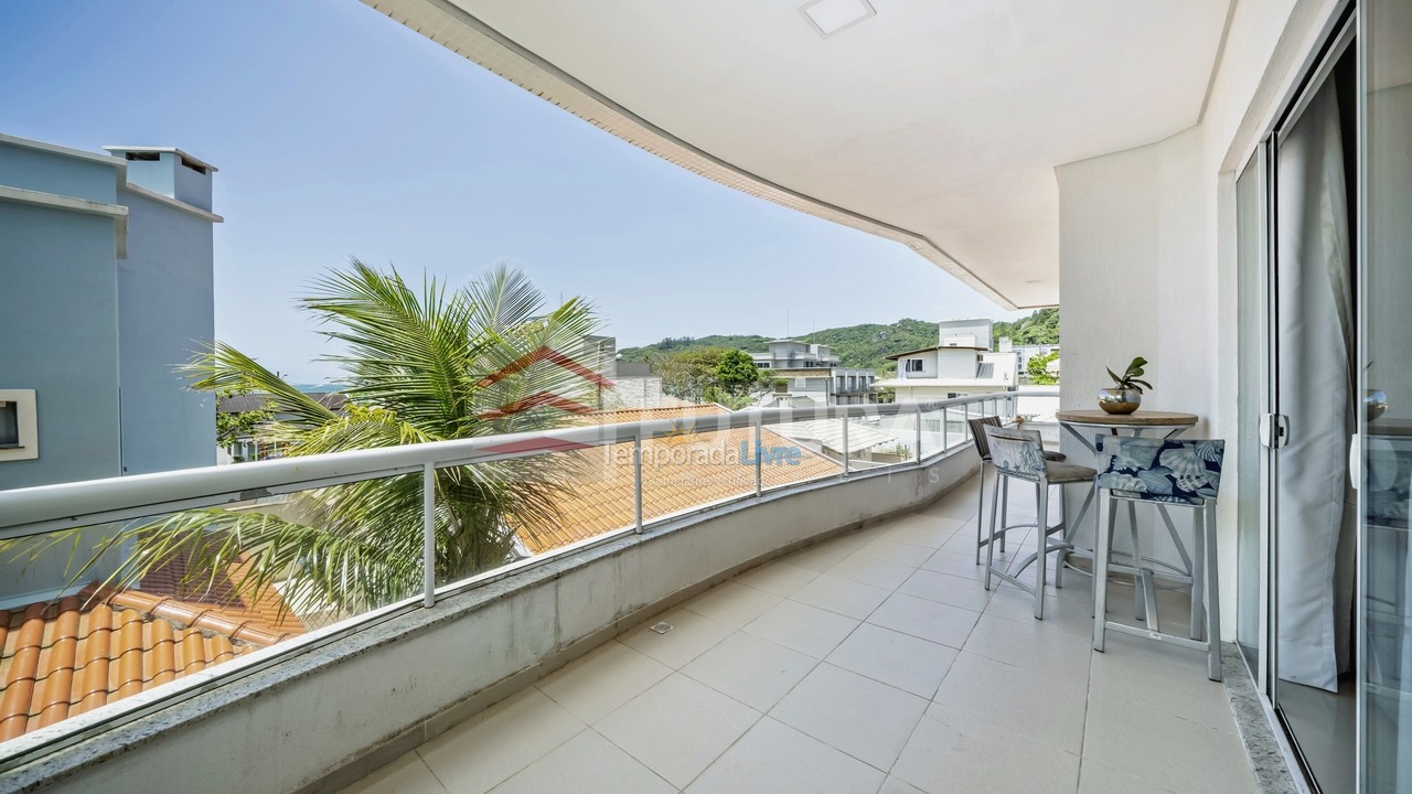 Apartamento para aluguel de temporada em Bombinhas (Canto Grande)
