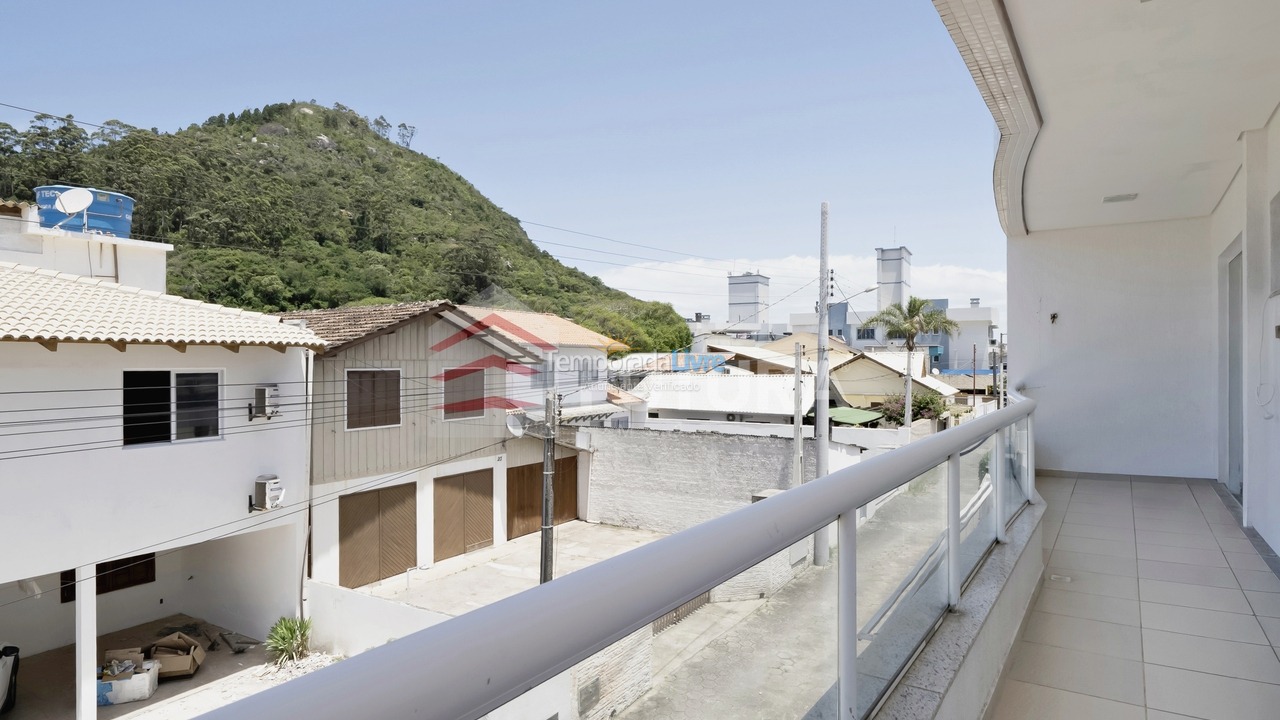 Apartamento para aluguel de temporada em Bombinhas (Canto Grande)