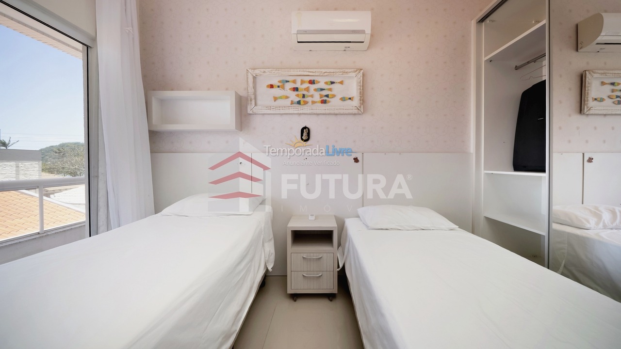 Apartamento para aluguel de temporada em Bombinhas (Canto Grande)