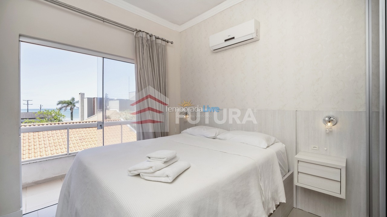 Apartamento para aluguel de temporada em Bombinhas (Canto Grande)