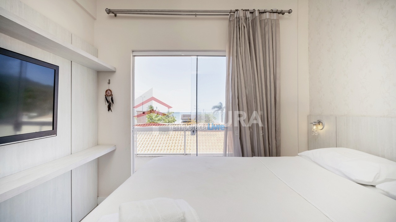 Apartamento para aluguel de temporada em Bombinhas (Canto Grande)