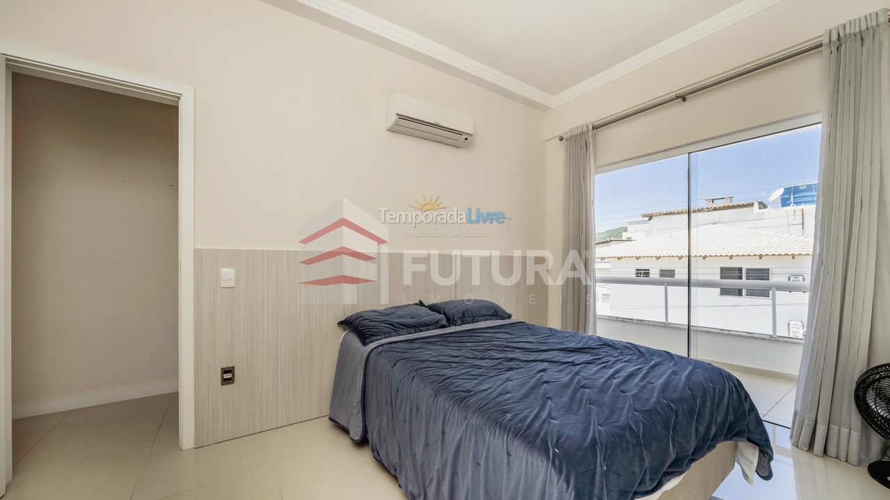 Apartamento para aluguel de temporada em Bombinhas (Canto Grande)