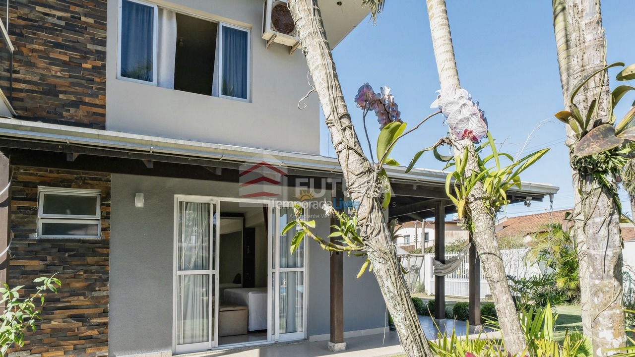 Casa para aluguel de temporada em Bombinhas (Morrinhos)