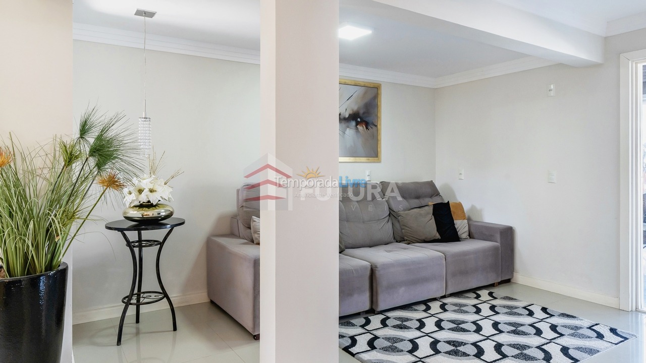 Casa para aluguel de temporada em Bombinhas (Morrinhos)