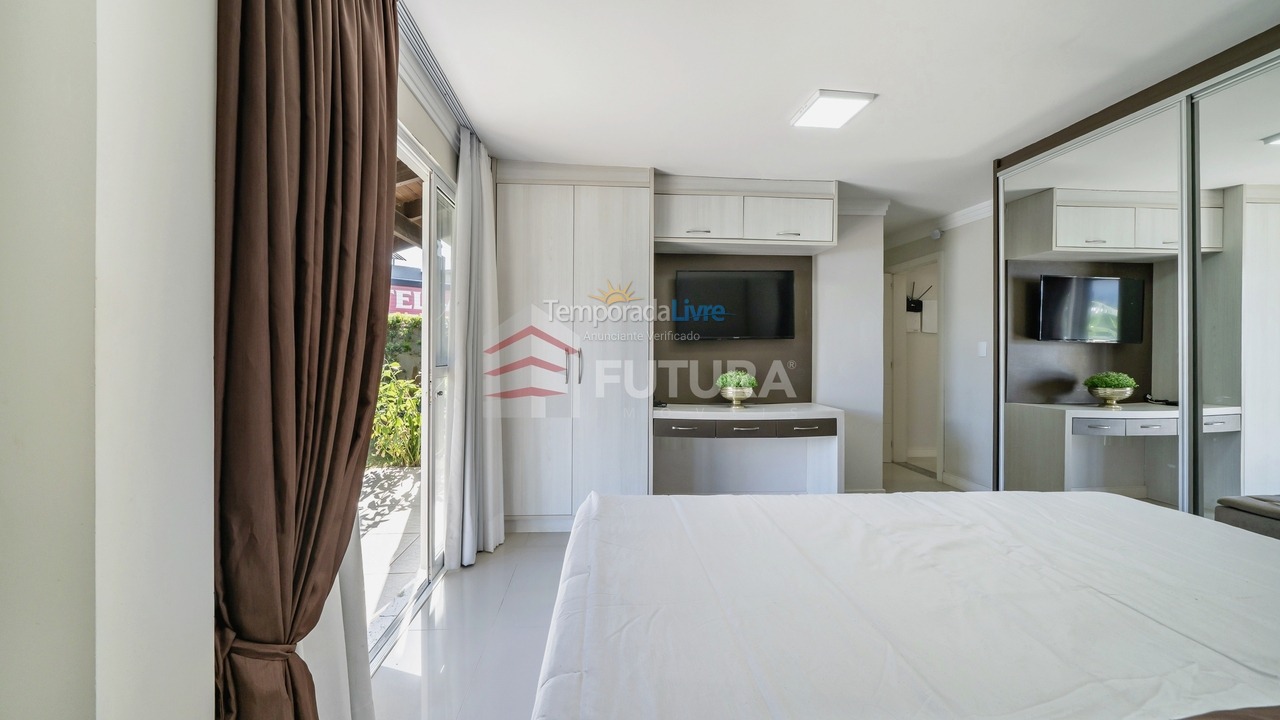 Casa para aluguel de temporada em Bombinhas (Morrinhos)