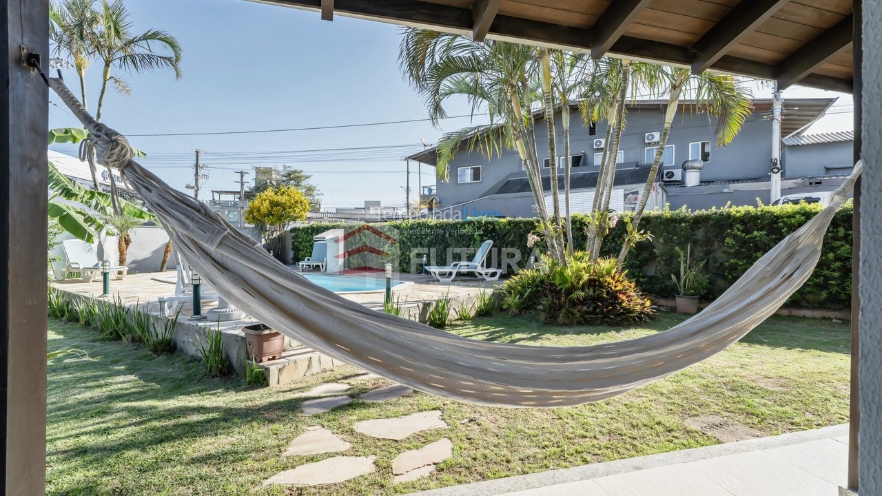 Casa para aluguel de temporada em Bombinhas (Morrinhos)