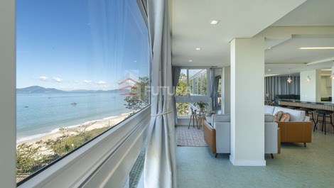 LC153F - Beachfront Triplex with 4 Suites, Zimboros Beach, Bombinhas