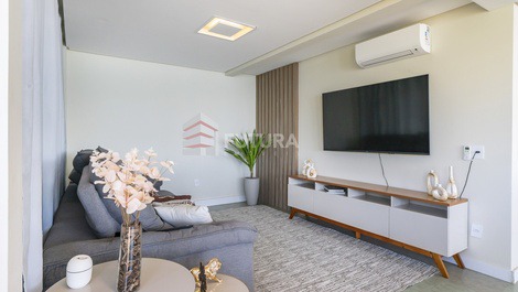 LC153F - Beachfront Triplex with 4 Suites, Zimboros Beach, Bombinhas