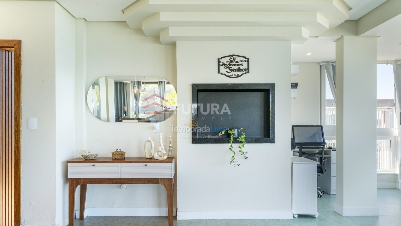 House for vacation rental in Bombinhas (Praia de Zimbros)