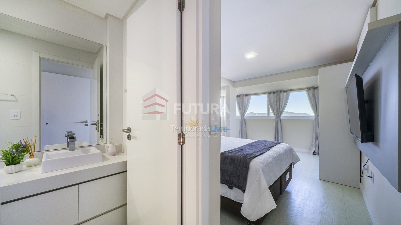 House for vacation rental in Bombinhas (Praia de Zimbros)