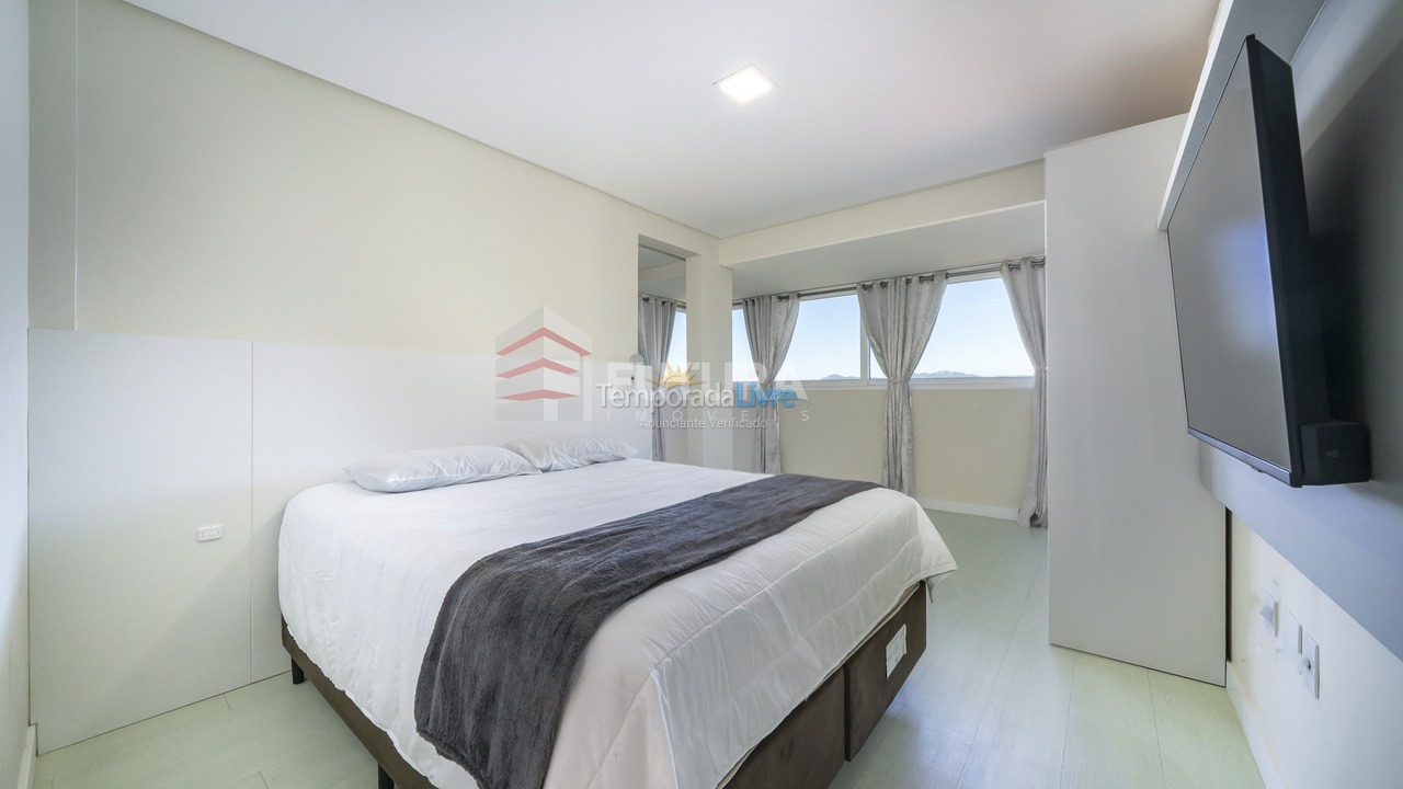 House for vacation rental in Bombinhas (Praia de Zimbros)