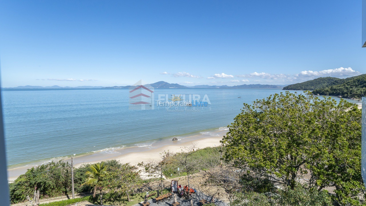 House for vacation rental in Bombinhas (Praia de Zimbros)