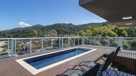LC153F - Beachfront Triplex with 4 Suites, Zimboros Beach, Bombinhas