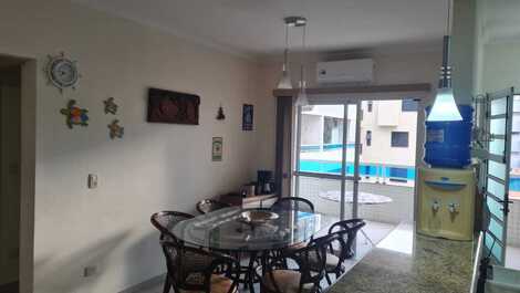 Apartamento em Ubatuba a 1 quarteirão da Praia Grande