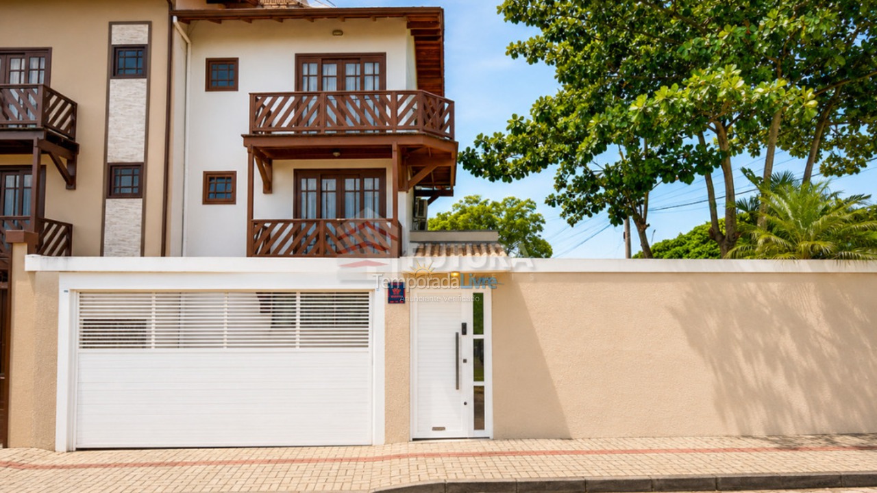 Casa para aluguel de temporada em Bombinhas (Mariscal)